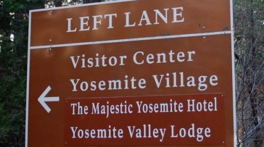 Yosemite-sign-National-Park-Service-via-AP-640x481